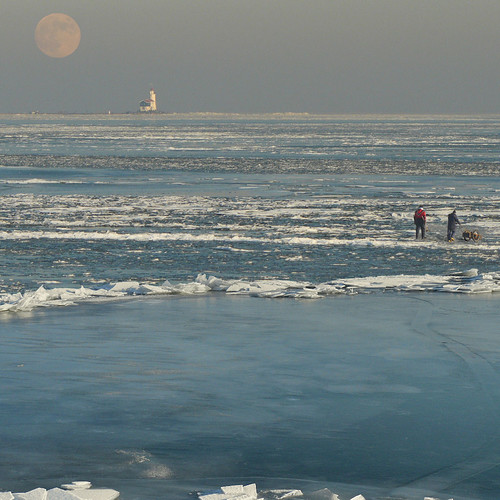 Dutch ice fishers watching the snow moon! by B℮n