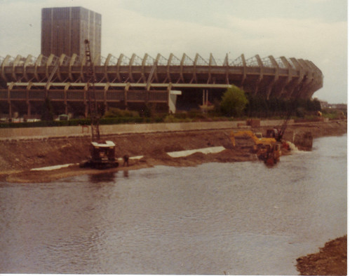 Cardiff Life: Taff - flood control work; May 1981.