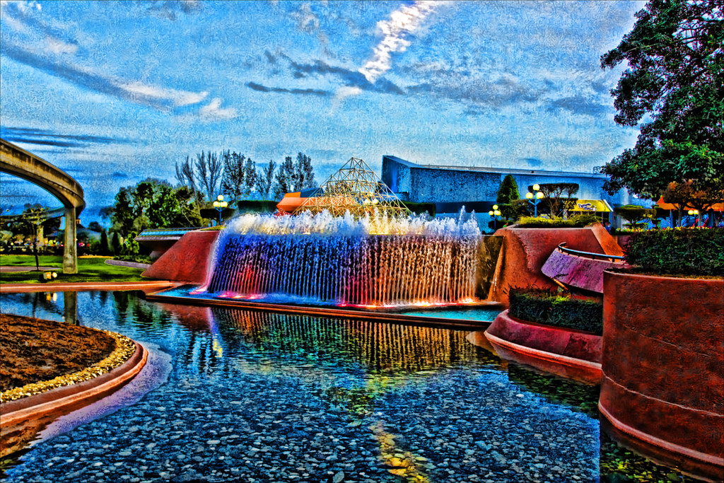 Reverse Waterfall at EPCOT by hz536n/George Thomas