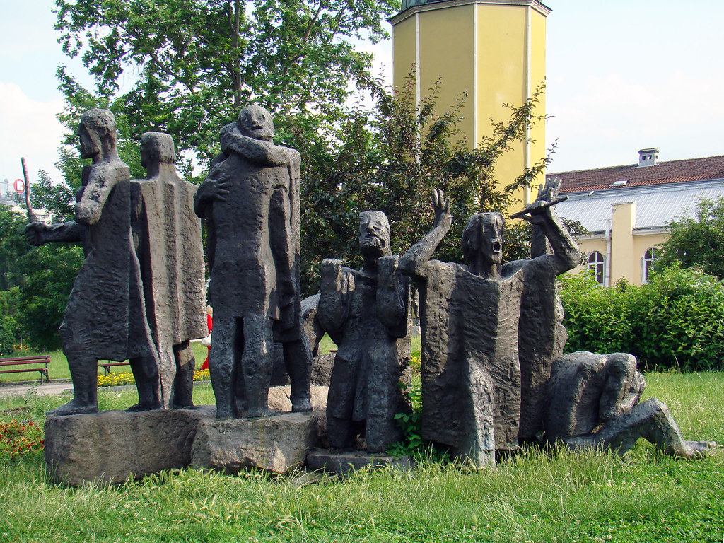 Escultura monumento a los soldados del zar Samuel o Samuil, escultor Alexander Hajtov, en plaza Alexander Nevsky Sofia Bulgaria