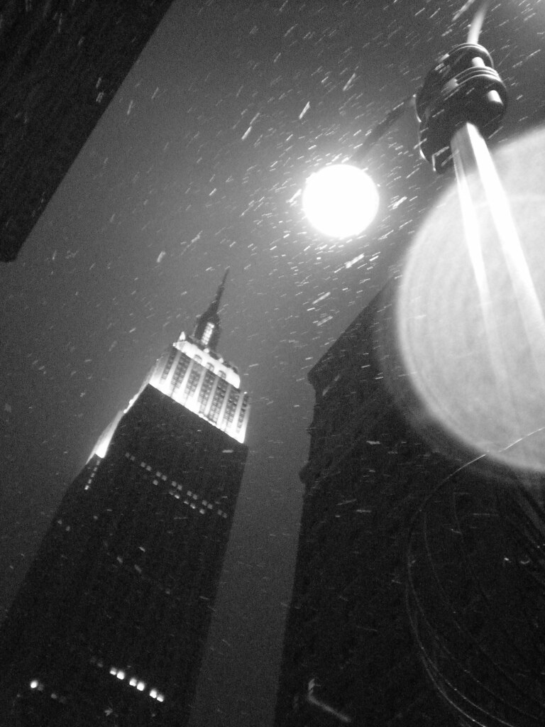 Empire State Building & Snow. NYC 12/7/2008 | Let it snow! E… | Flickr