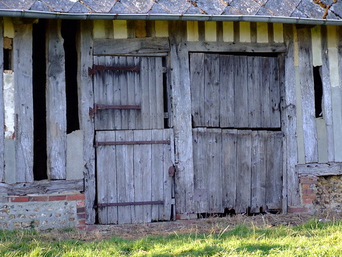 Morainville Jouveaux, Normandy