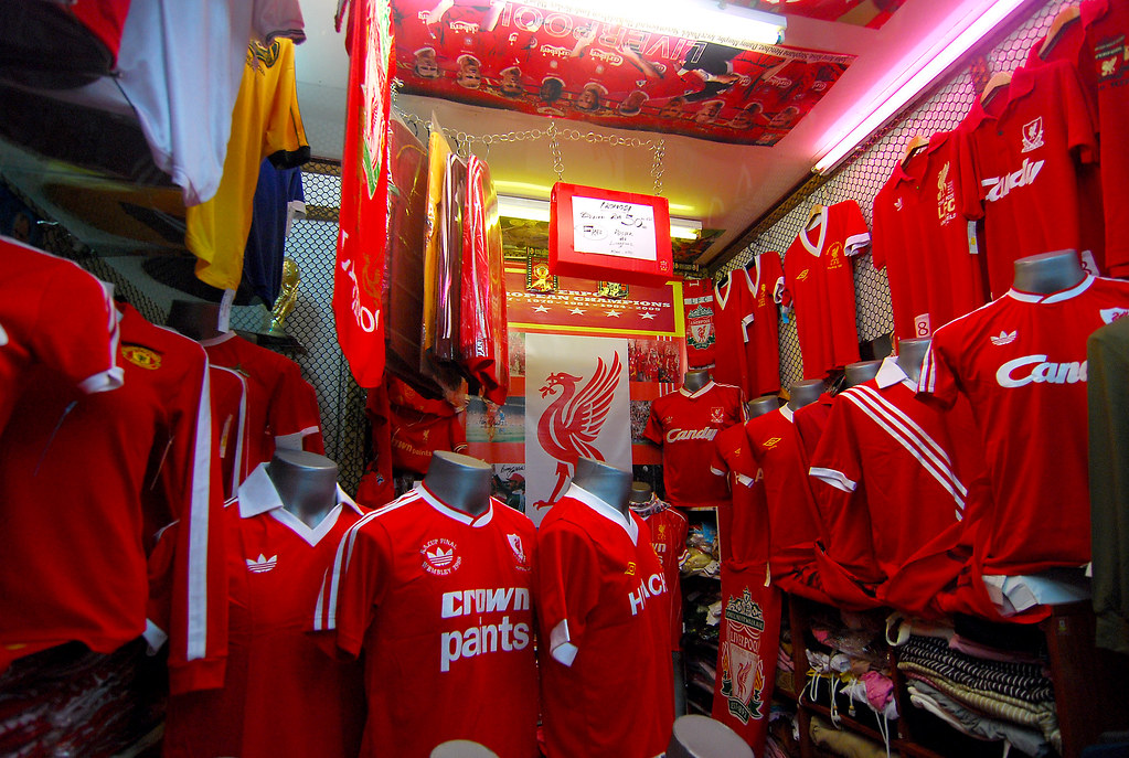 Padang Besar trip - Liverpool+MU oldies jerseys - amrufm - Flickr