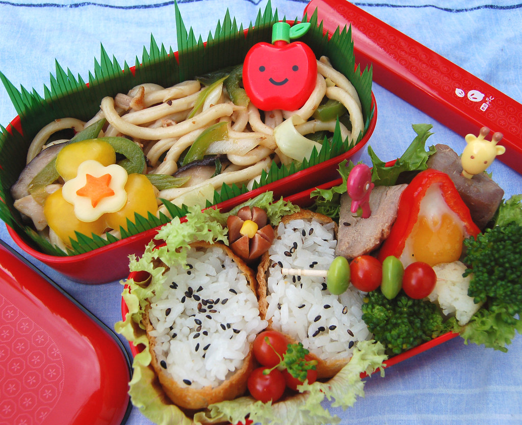 Yaki udon and inari sushi | Yaki Udon Recipe Ingredients 2 p… | Flickr