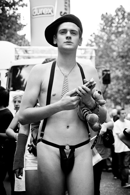 Lesbian & Gay Pride (131) - 28Jun08, Paris (France)