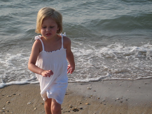 ocean vacation people beach girl kid leah running blonde topsail topsailbeach