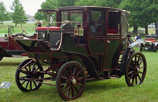 1899 Columbia Electric coach