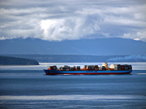 Maersk Line ship, Admirality Inlet | frogamigo | Flickr