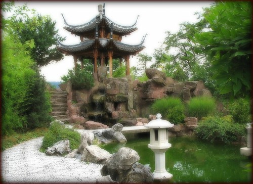 Chinese Garden - Stuttgart, Germany by Batikart
