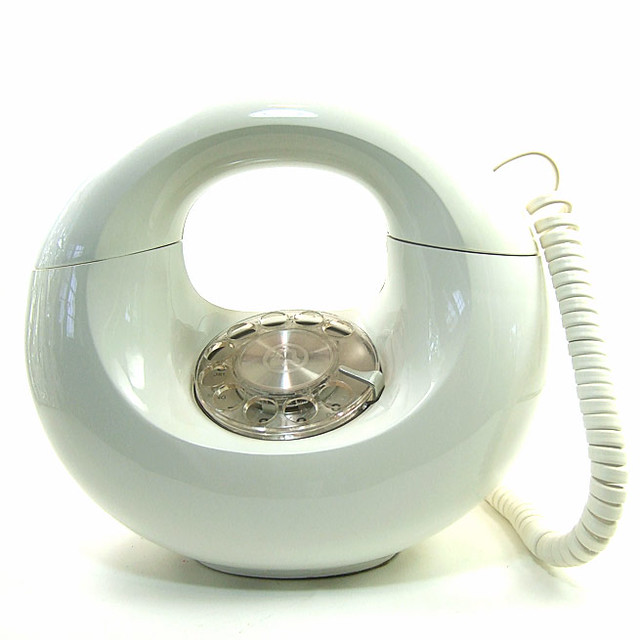 White vintage 1970's Sculptura rotary dial donut phone