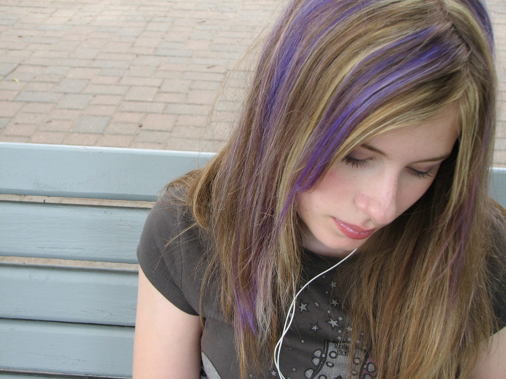 purple streaks | purple streaks in her hair, before we went … | Flickr