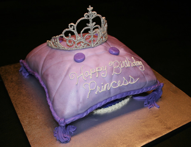 Pillow & Tiara Cake