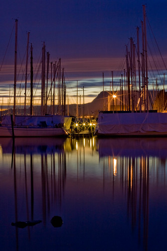Blue hour boats | I'm quite happy with this twilight shot of… | Flickr