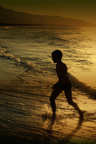 sunset sea holiday beach geotagged tunesia lukas shilouette fotolukas calendar2009 cedriabeach geo:lon=1041233 geo:lat=36717318