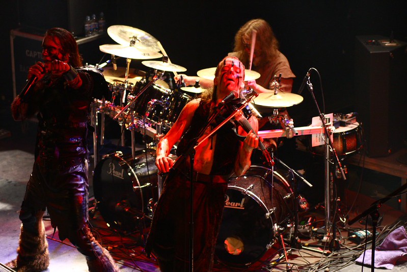 Turisas en la Sala Apolo de Barcelona