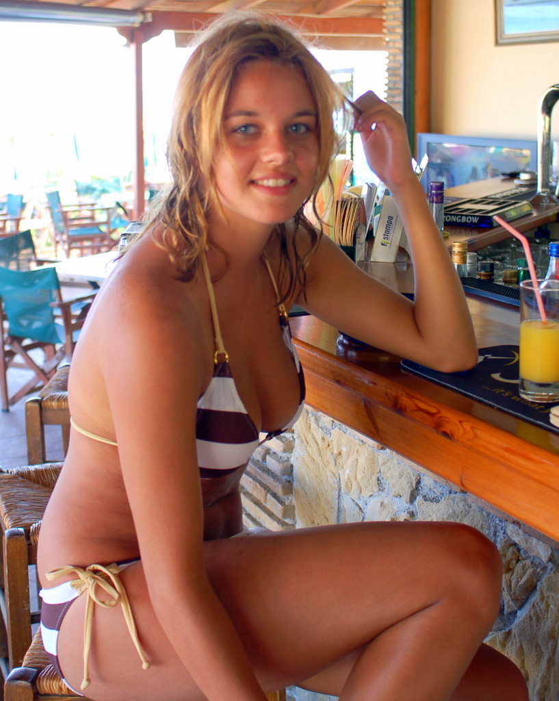 New Girl Leah At Freddie's Beach Bar Robert Wallace Flickr.