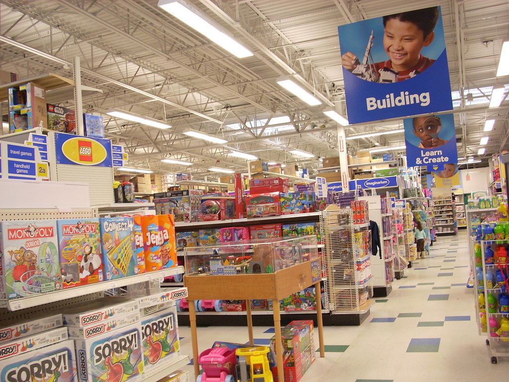 Toys R US interior