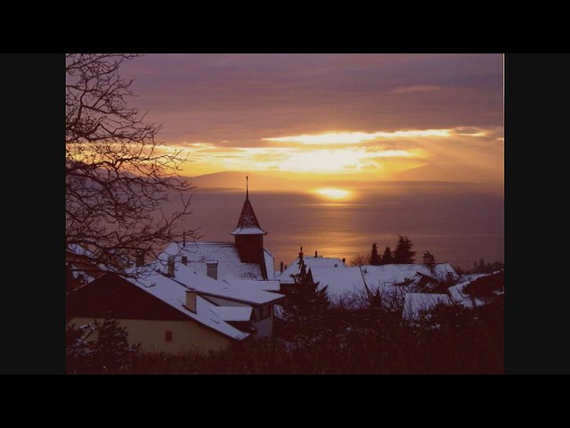 SWITZERLAND - Night is falling on Belmont and Leman Lake