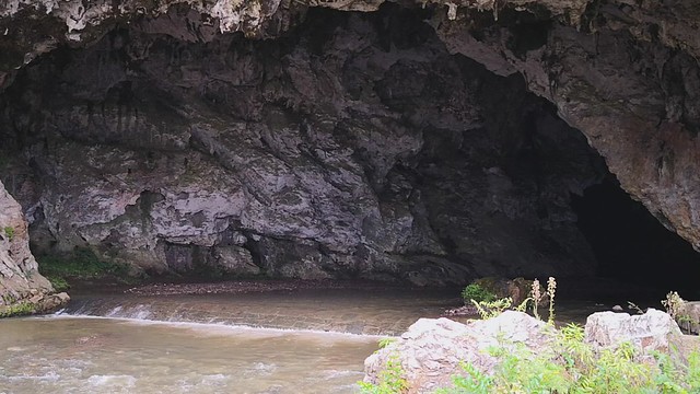 Guizhou China cave 织金下出水洞