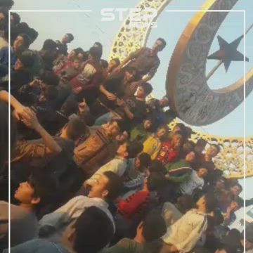 فيديو.. متظاهرون شمال سوريا يغلقون الطرقات أمام الجيش التركي تعبيراً عن غضبهم
