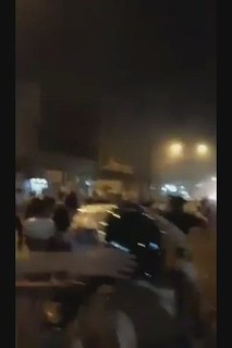 شاهد بالفيديو|| الأمن العراقي يوقع قتلى وجرحى في صفوف المتظاهرين ببغداد