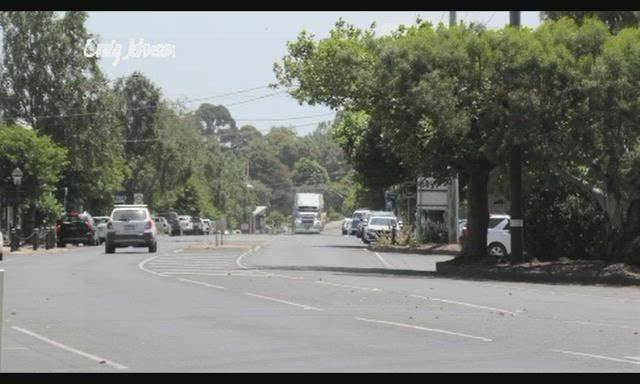 Film by Craig Johnson-2-01-20120=These Great People  heading to the Bush Fires of Buchan with much needed Feed from Wonthagi seen here Mirboo North