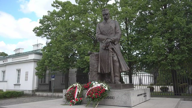 Warsaw: Pilsudski Monument