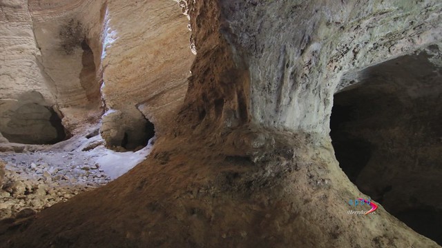 La Cueva (The Cave)
