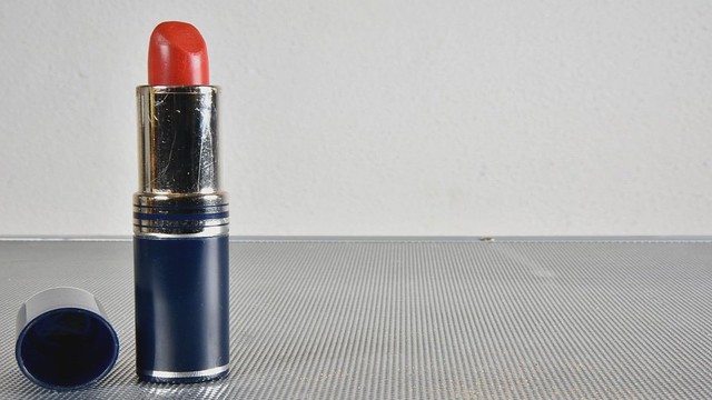 LcOf Lipstick (v2)