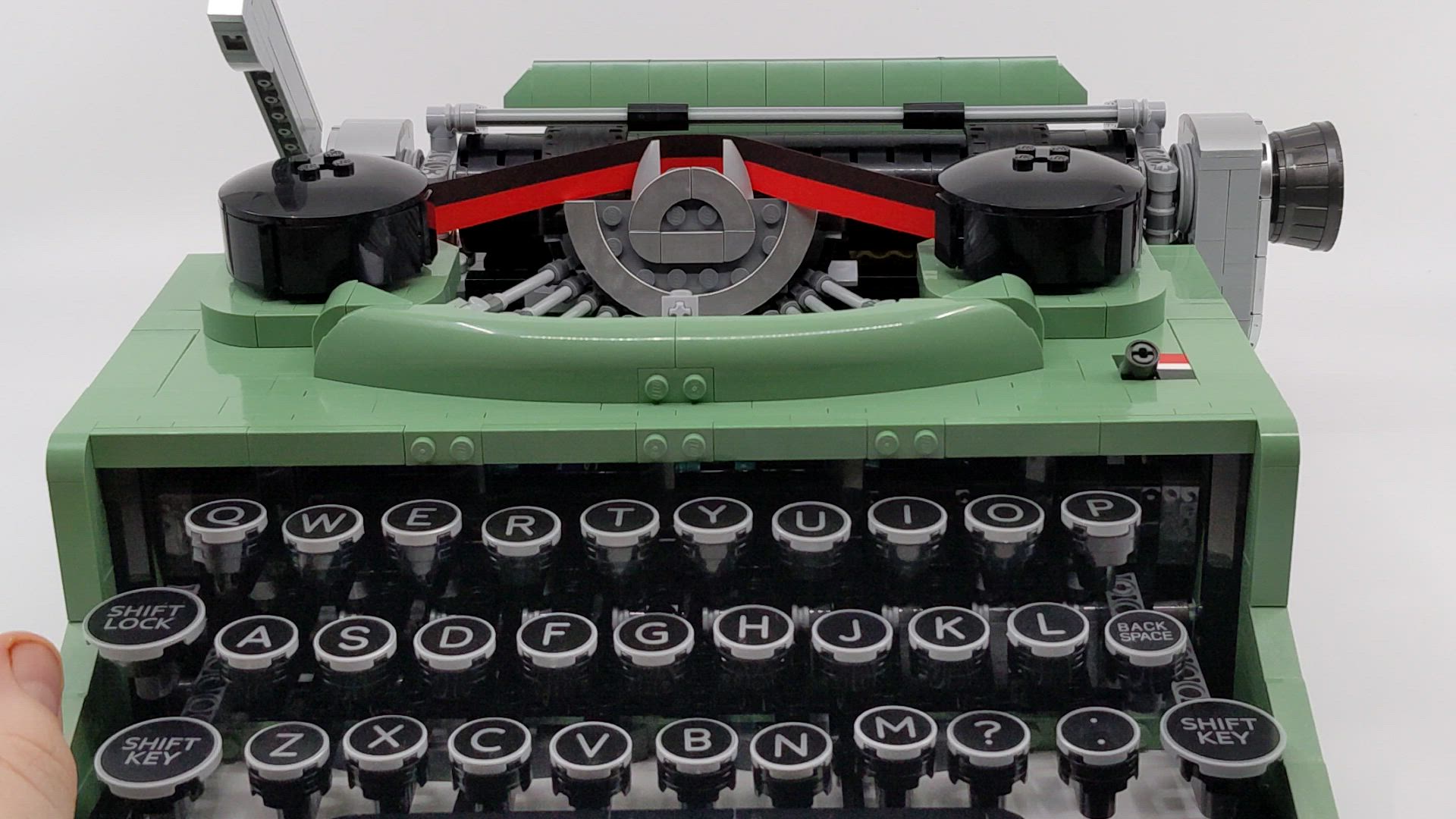 21327: Typewriter On-hands