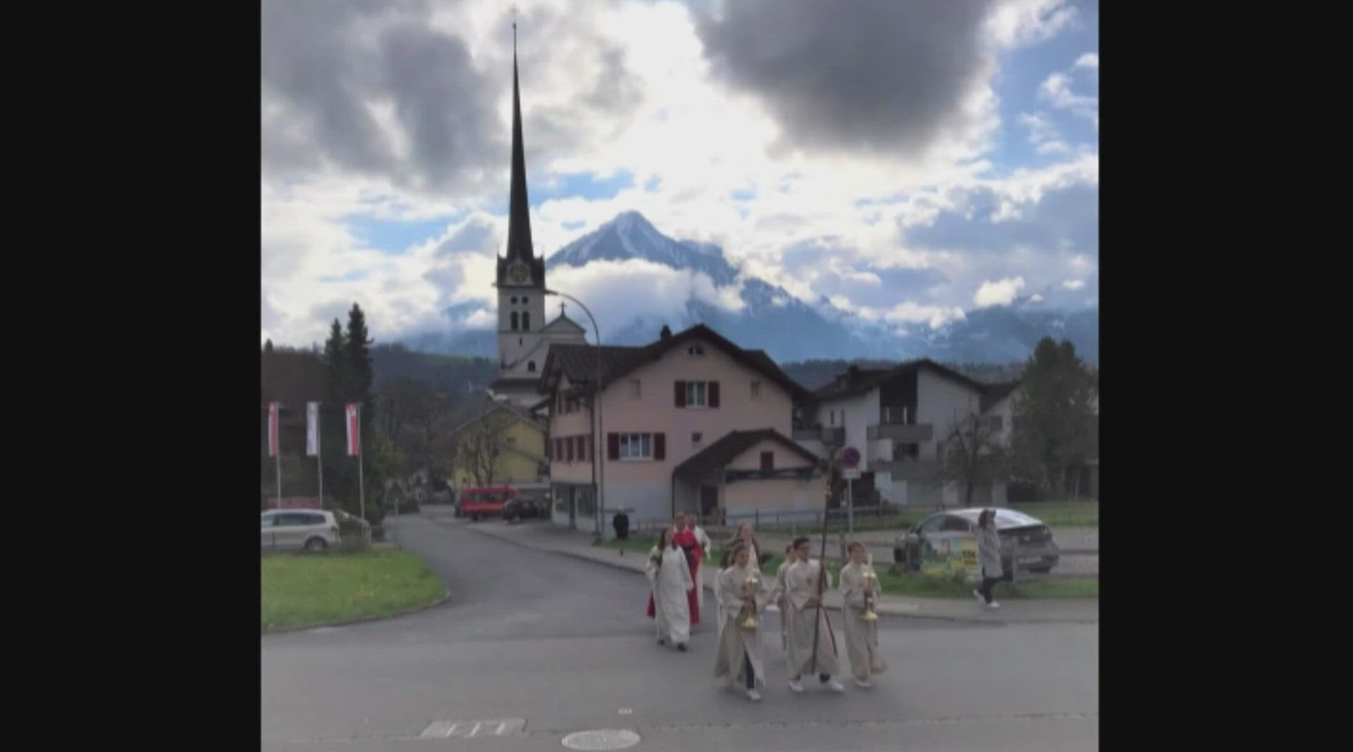 10.04.22 Video's: musikalische Umrahmung Palmsonntag in der Kirche Alpnach