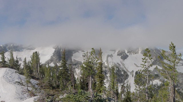 Panoramic view on Dee Dee Peak