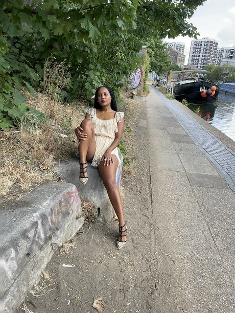 IMG_4805 Nagat African American Model from Iowa in Cream Lace Hot pants Romper Playsuit and Snake Skin Shoes with Long Braids on Location Photoshoot Regent's Canal Towpath Shoreditch London