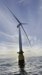 Offshore turbine turning in wind
