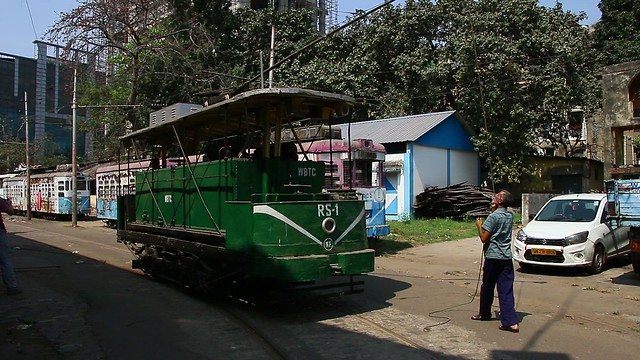 Kolkata_Straßenbahn_Nonapuker_23_02_2023_MVI_0792