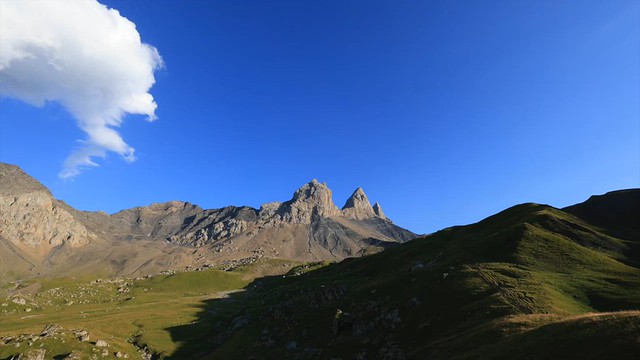 Time-lapse de fin de journée aux Aiguilles d'Arves (Maurienne, Savoie)