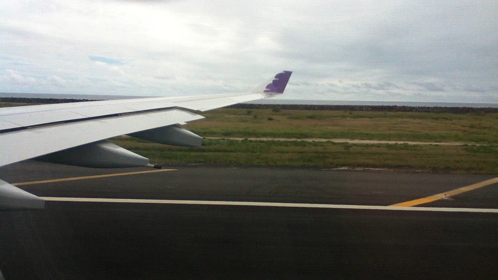 Takeoff from Honolulu's reef runway - March 7, 2014