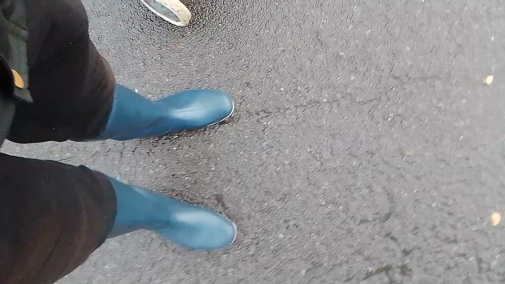 Rainy Day puddle walk in Musto M1 Wellies | Here is a POV cl… | Flickr