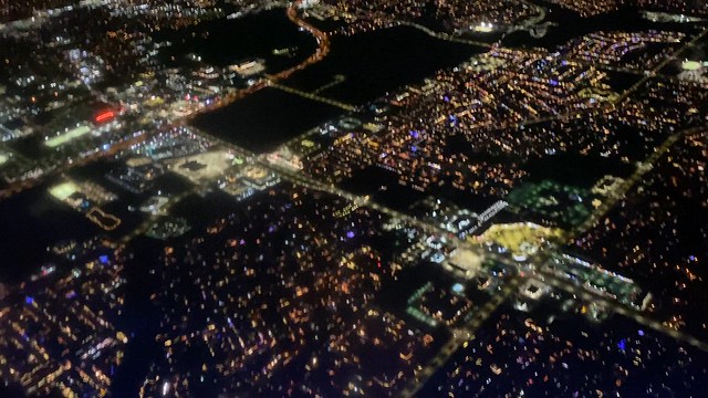 Landing at Night at DFW. Ночная Посадка в Далласе.   IMG_4505