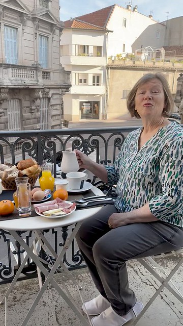 Video: Nancy D. Brown Hotel La Residence Room Service balcony breakfast, Narbonne, France