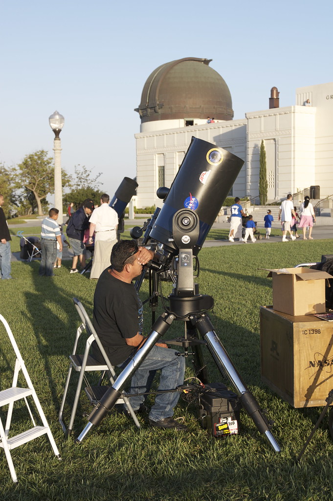 Ga wandelen klep Vet Telescopes | Telescopes at Griffith Observatory, Los Angeles… | Flickr