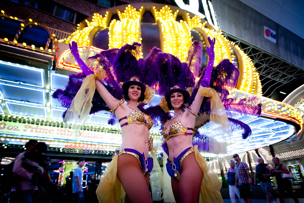 Vegas Showgirls.