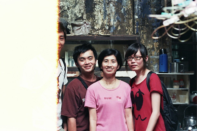 Ipoh : Hardware shophouse : Memorable group shot with the owner