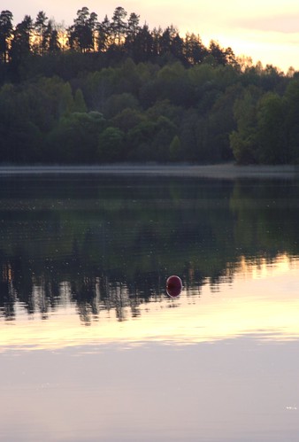 sunset lake sweden calm buoy solnedgång sjö boj västragötaland västergötland stillhet floda buoyant tollered sävelången nääsfabriker