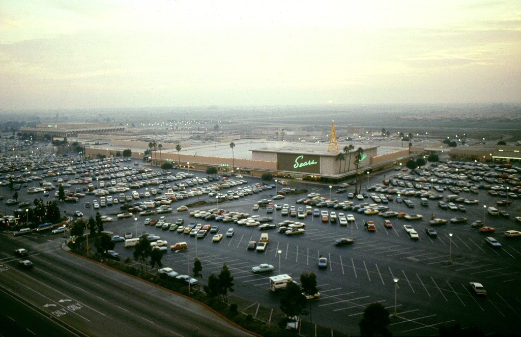 south coast plaza in the 1980s｜TikTok Search