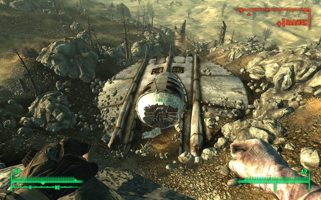 Fallout 3 - Alien crash site.