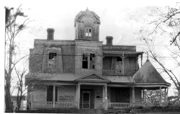 Spookiest Haunted House in Alabama