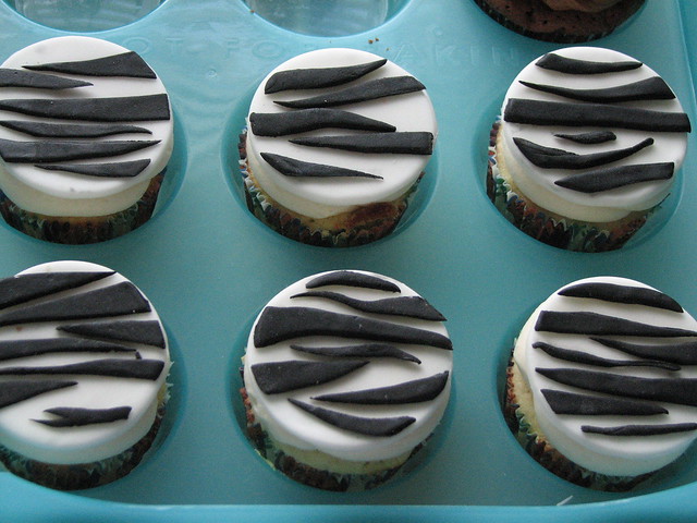 Zebra Print Cupcakes