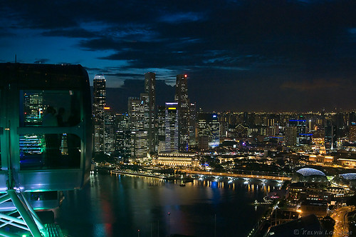 Night view from the Flyer by kelvin255