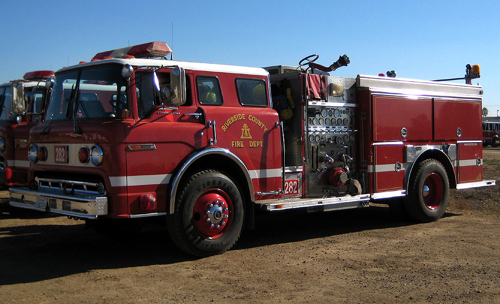 Fire Engine 282 California Fire Trucks | Flickr